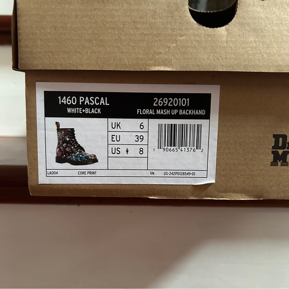Doc Martens 1460 Pascal Floral Mashup Print Lace Up Boots Womens Size 8 - Picture 11 of 11